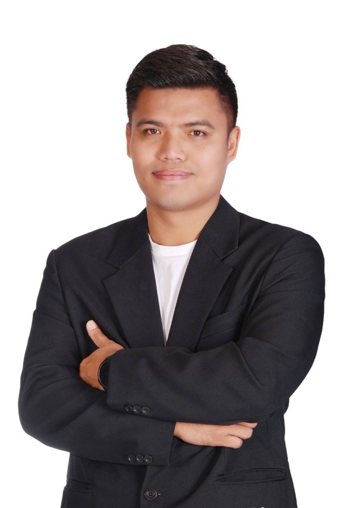 นายวัชรพงษ์ ชาละมณีพร - วิศวกรที่ปรึกษาชำนาญการโยธา Home and Decor Thailand